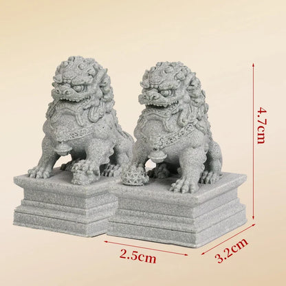 A pair of lucky and wealthy stone carvings of lions, Chinese feng shui qilin ornaments, home bar ornaments, desktop mascots